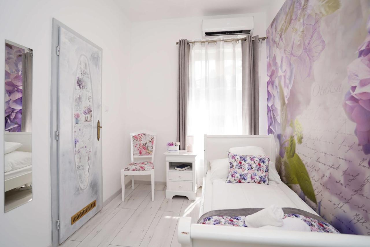 Villa Rose Garden Nyíregyháza Exterior foto